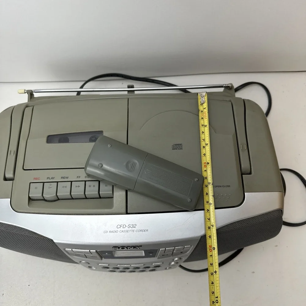 Vintage Sony CFD-S32 CD Radio Cassette AM/FM Boombox Mega Bass Gray Y2K + Remote